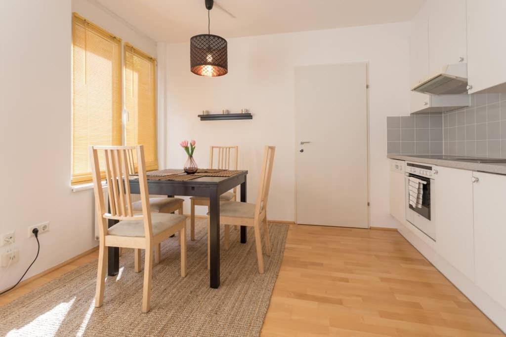 Bright Apartment In Hip & High Quality Neighborhood Wien Eksteriør bilde