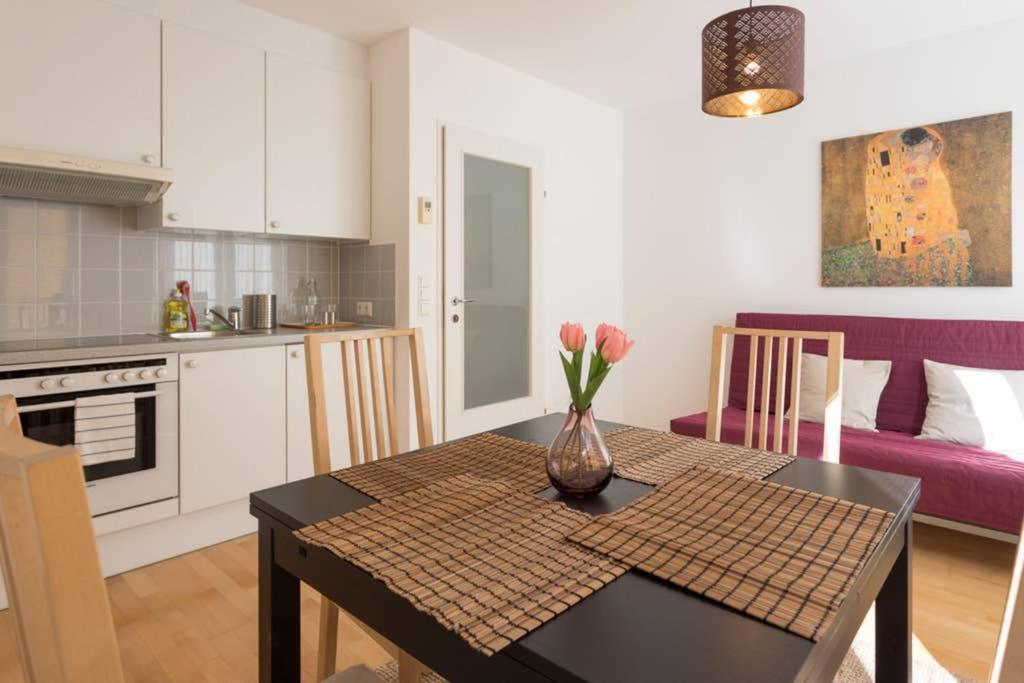 Bright Apartment In Hip & High Quality Neighborhood Wien Eksteriør bilde