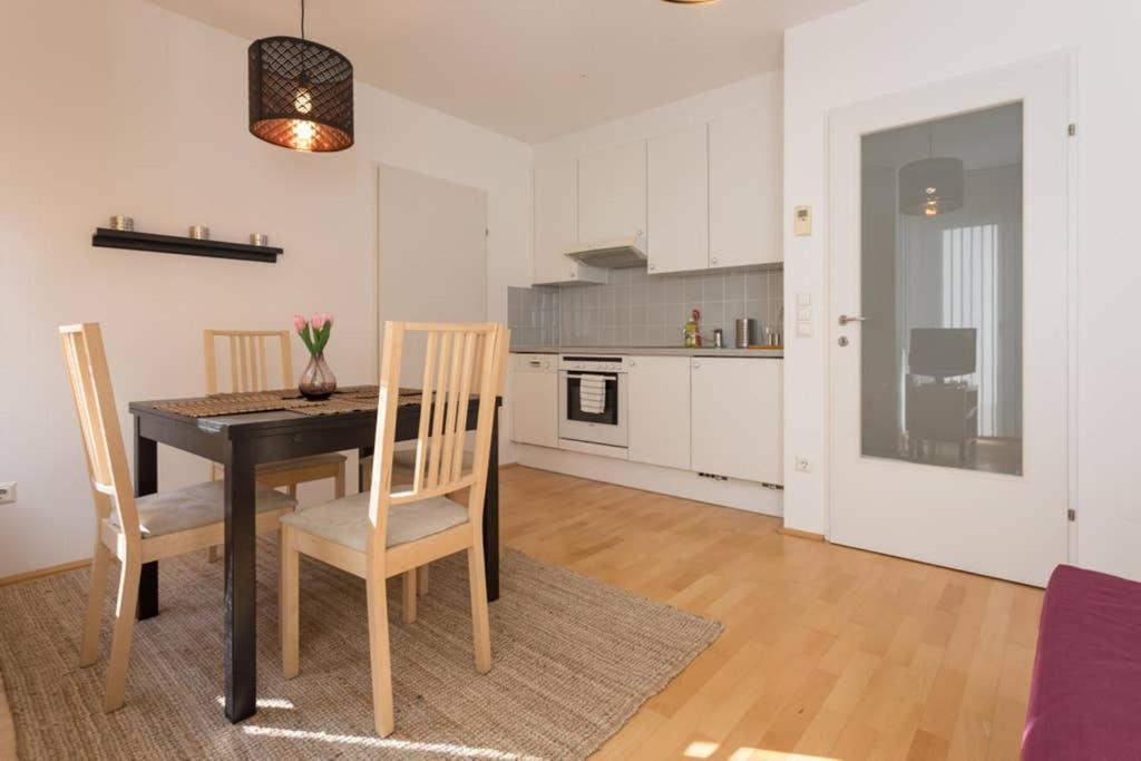 Bright Apartment In Hip & High Quality Neighborhood Wien Eksteriør bilde